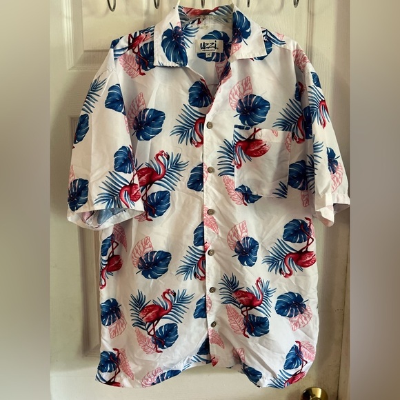 Uzzi Hawaiian Shirt Men’s Medium Flamingo Beach Aloha Casual Camp Blue Pink - Picture 2 of 8